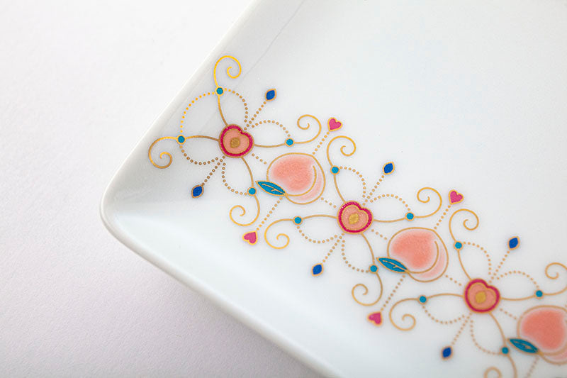 Fruit peach [Small plate with a pattern]