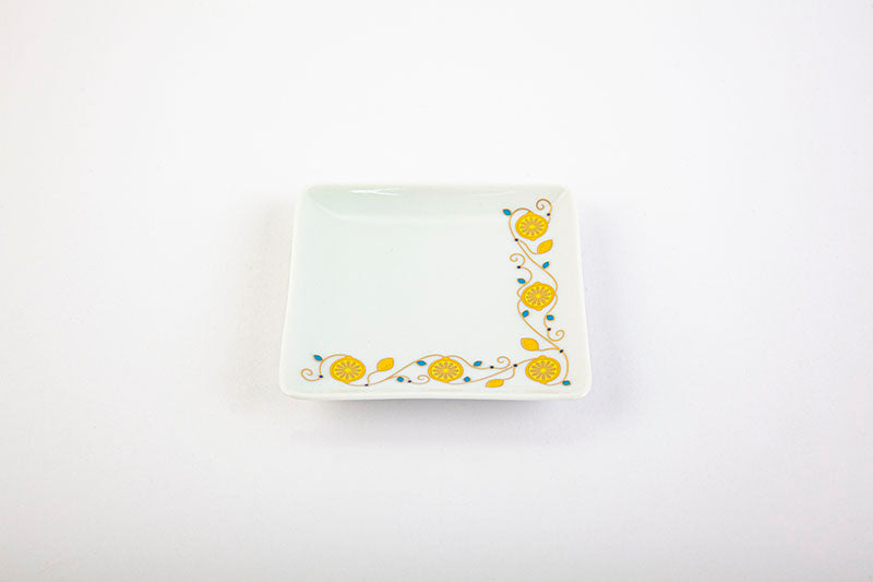 Fruit Lemon [Small plate with arabesque pattern]