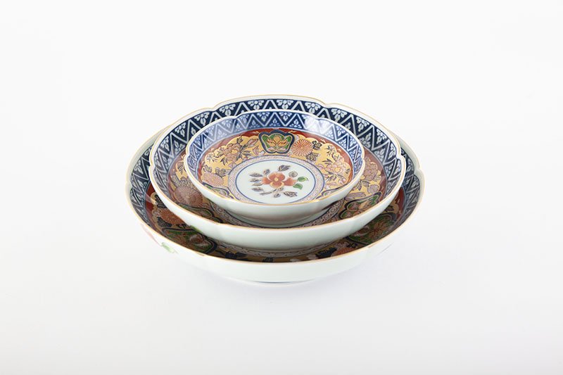 Gokunishiki gold-colored Old Imari style [Set of small plates (5 pieces)] In wooden box