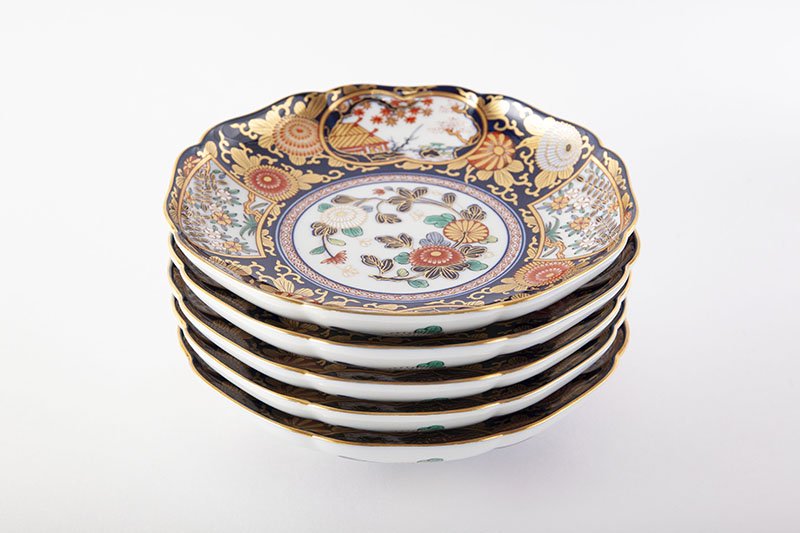 Rinpa Ko-Imari style [Set of small plates (5 pieces)] In wooden box