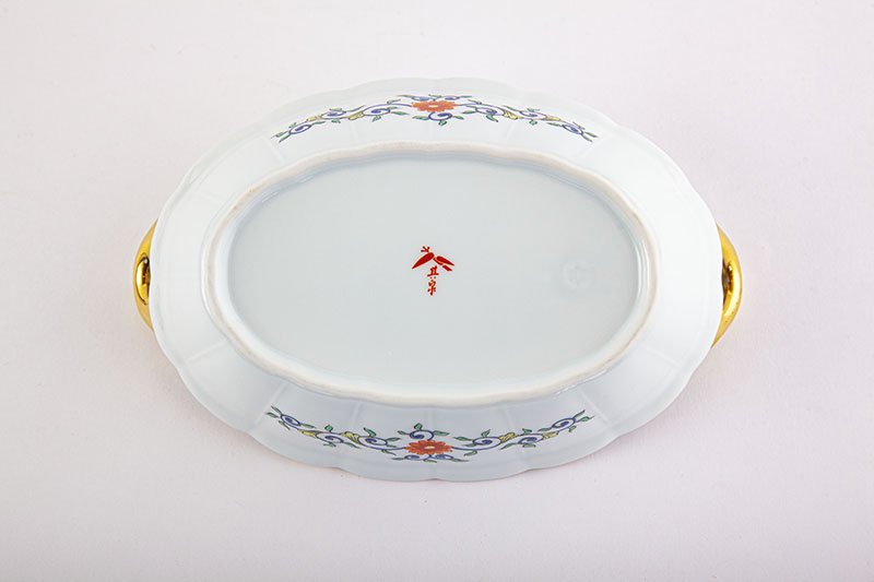Colored flower pattern copied from Meissen [Basket, large]
