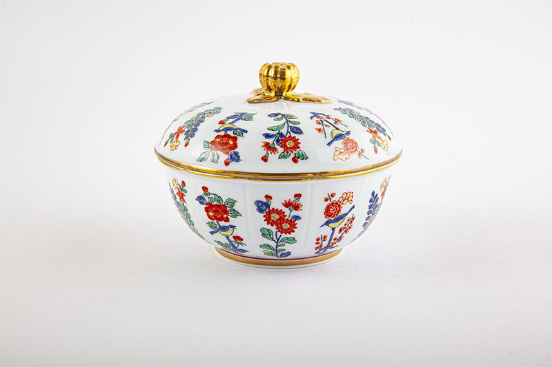 Meissen color picture flower pattern [candy box]
