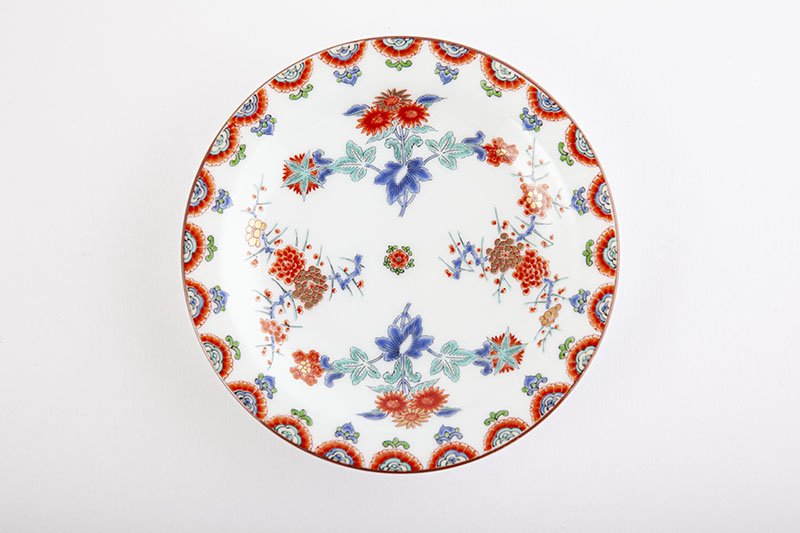 Colored plum and chrysanthemum pattern [Plate]