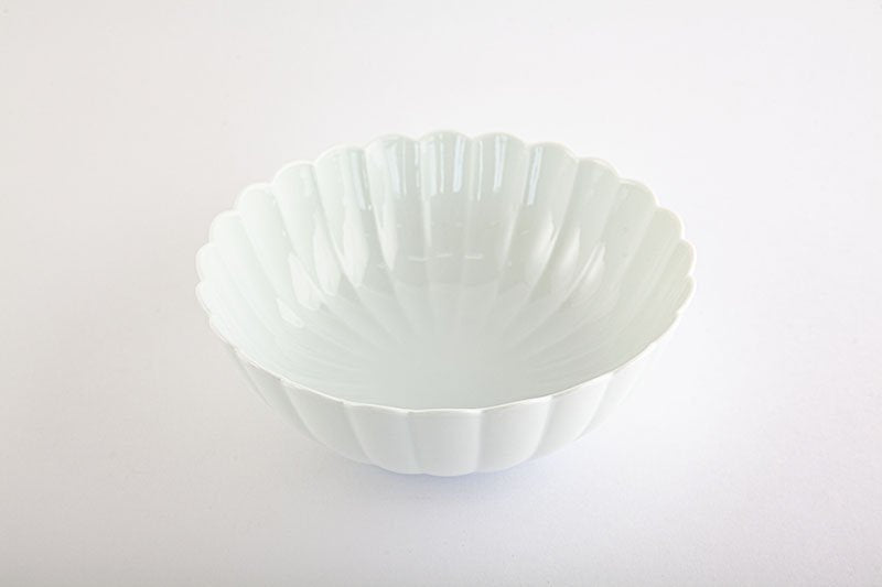 White porcelain chrysanthemum split [bowl/large]
