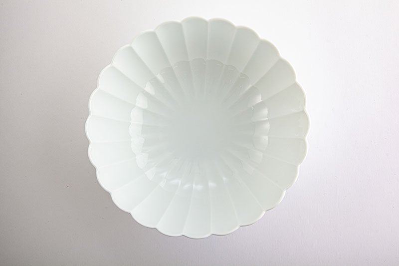 White porcelain chrysanthemum split [bowl/large]