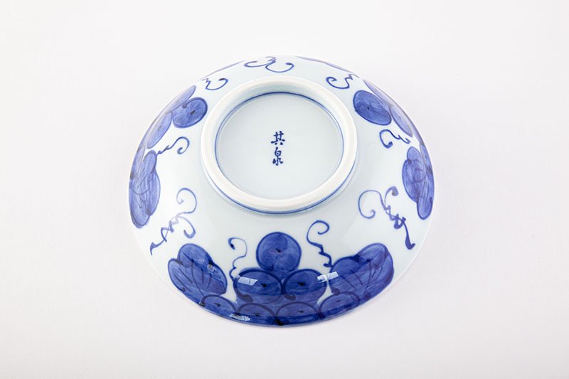 Dyed hand-painted grape pattern [shallow bowl]