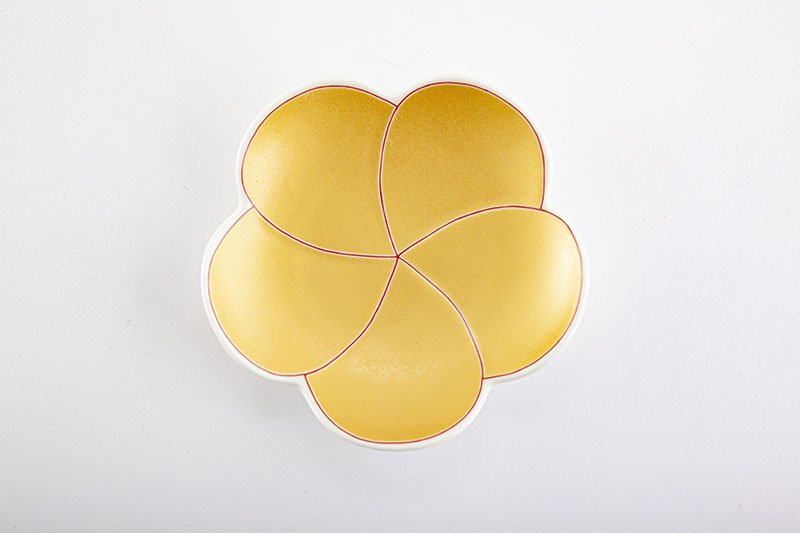Gold [Twisted plum-shaped plate, medium]