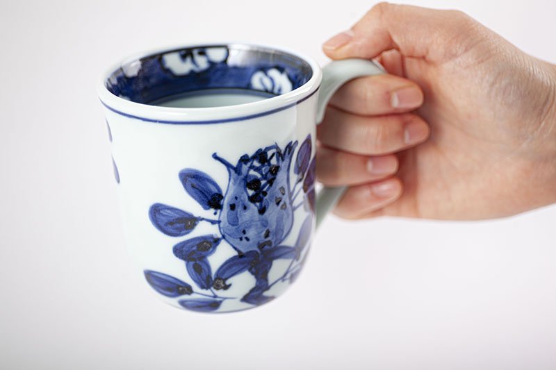 Old dyed flower and bird pattern [mug]