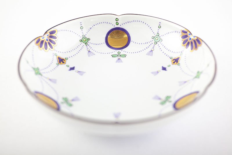 Brocade pattern [Small plate (purple)]