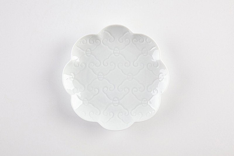 Ringed flower arabesque carving [Plate (white)]