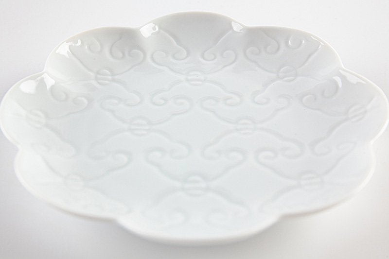 Ringed flower arabesque carving [Plate (white)]