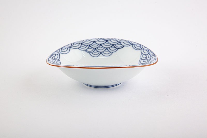 Sometsuke Shizumiha hat-shaped small bowl