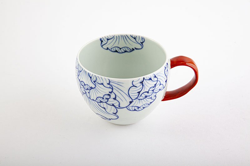 Soup mug with dyed rim petal pattern (red)