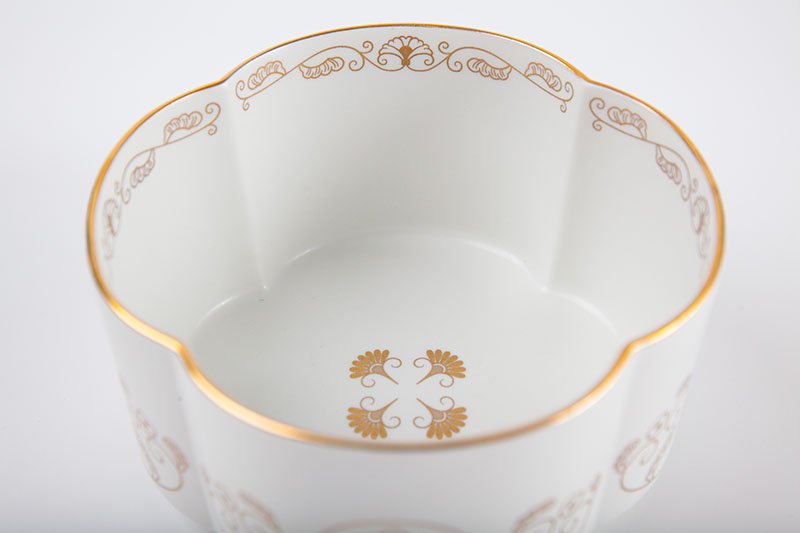 Yui Karaksa [Four leaf shaped bowl] Gold