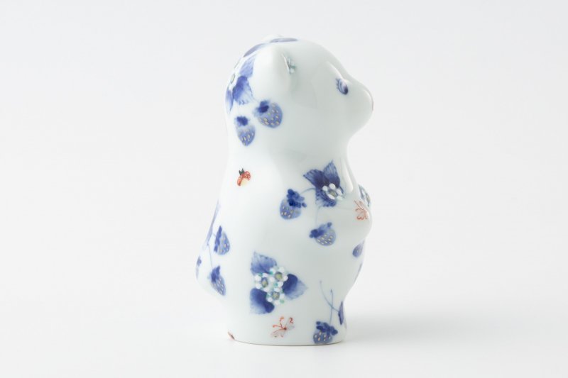 momoco bear [Fumie Tanaka/White flower strawberry pattern]